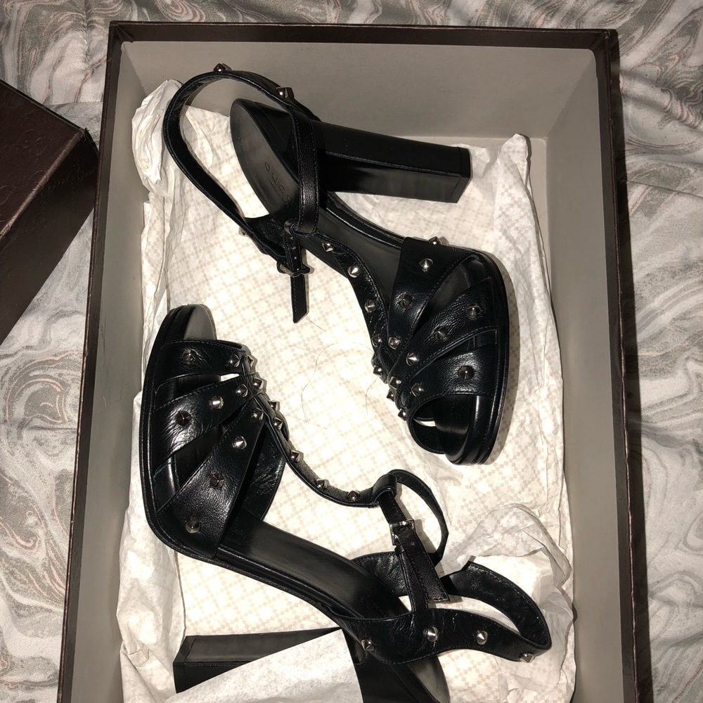 🚨2 DAY SALE🚨Gucci Studded Heels